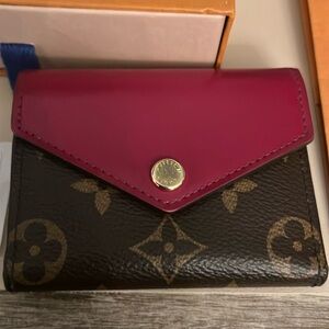 Authentic Louis Vuitton Small Zoe Fushia Wallet